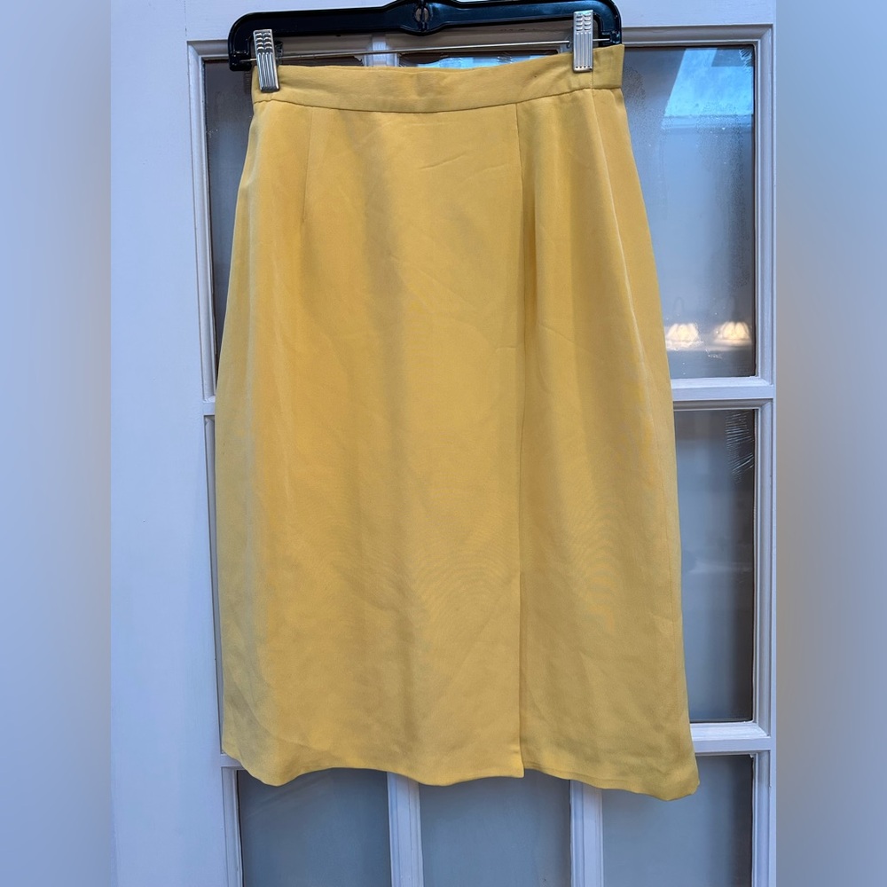 Vintage W by Worth Women's A-Line Skirt in Sunny Yellow 100% Silk Size 4 Small